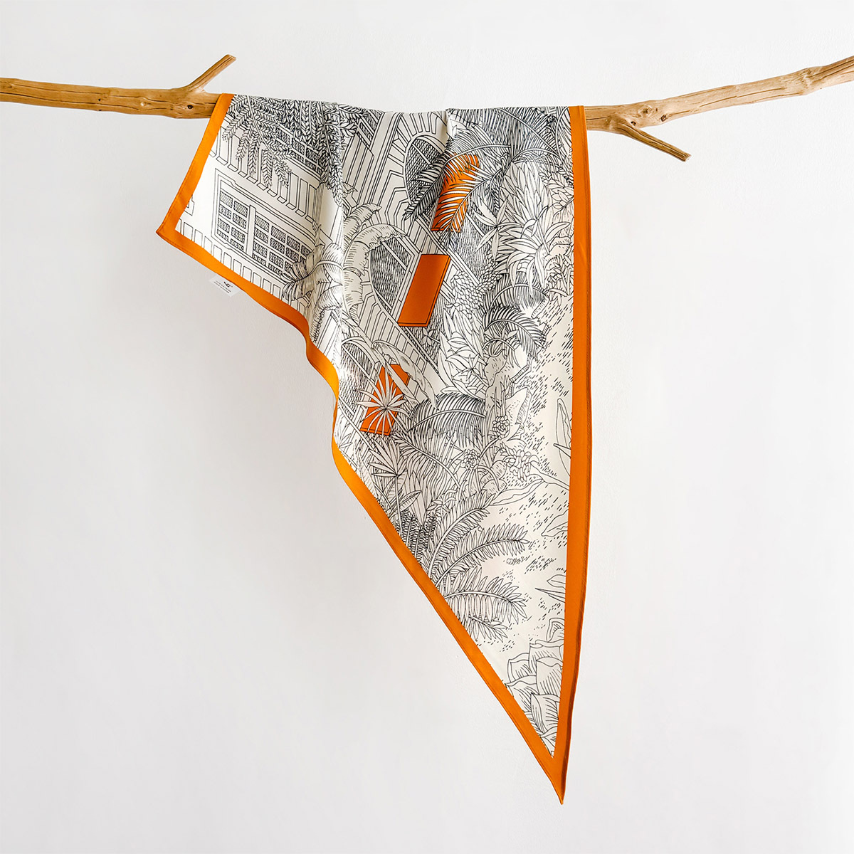 Trendy Bandana 100% Mulberry T - Ascot Neck Scarf recension och pris
